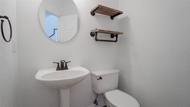 17744 KnollMeadow, Dallas, TX 75287