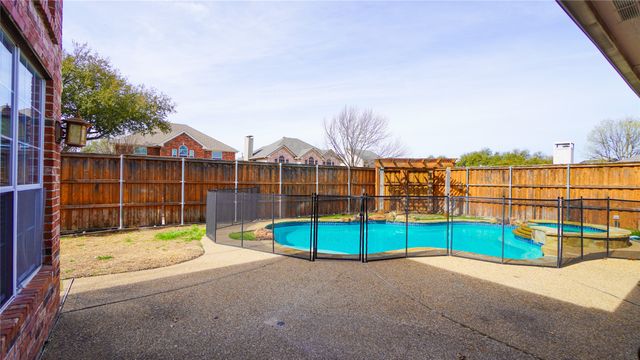 17744 KnollMeadow, Dallas, TX 75287