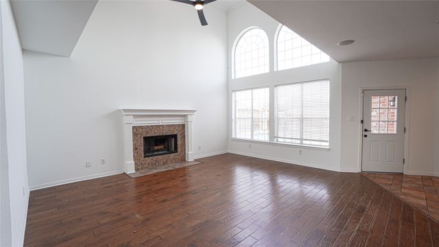 17744 KnollMeadow, Dallas, TX 75287