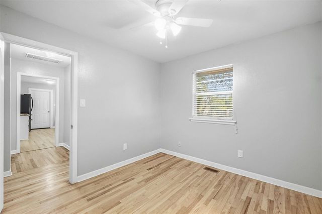 451 NW 53rd St, Lawton, OK 73505