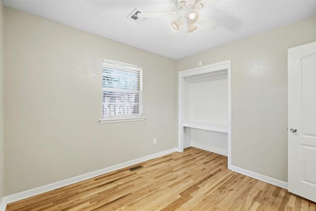 451 NW 53rd St, Lawton, OK 73505