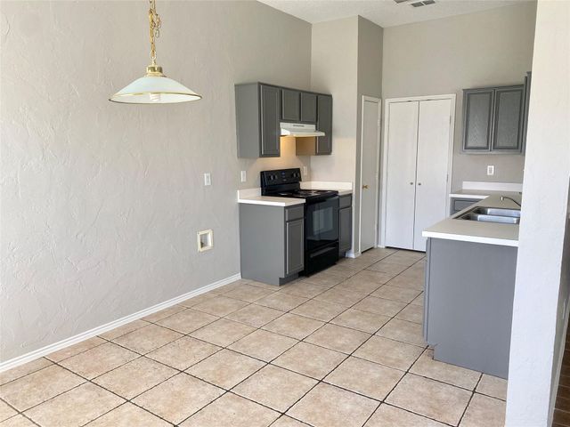 1006 Stockton Drive, Burleson, TX 76028