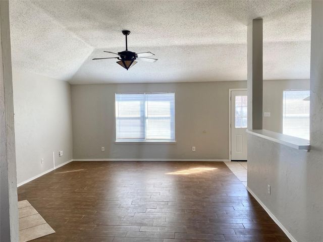 1006 Stockton Drive, Burleson, TX 76028