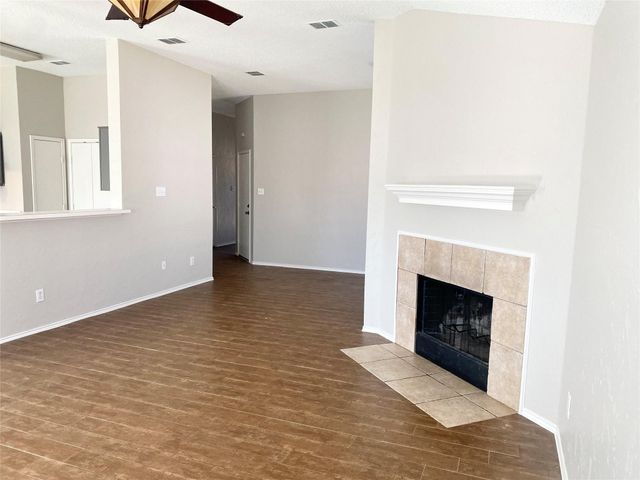 1006 Stockton Drive, Burleson, TX 76028
