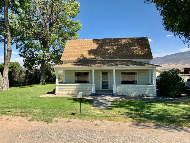 630 N MAIN ST, Central Valley, UT 84754