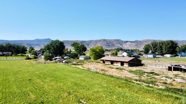 630 N MAIN ST, Central Valley, UT 84754