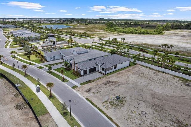 14068 Bastille Street, Palm Beach Gardens, FL 33412