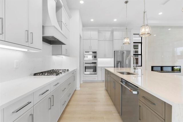 14068 Bastille Street, Palm Beach Gardens, FL 33412