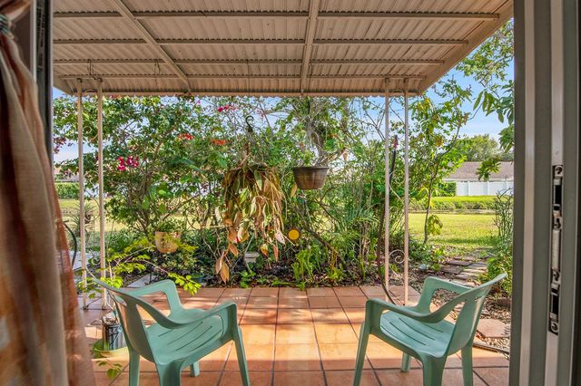 8932 Warwick Drive 419, Boca Raton, FL 33433