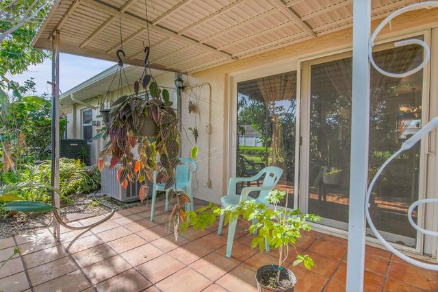 8932 Warwick Drive 419, Boca Raton, FL 33433