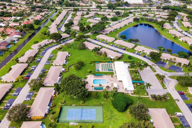 8932 Warwick Drive 419, Boca Raton, FL 33433
