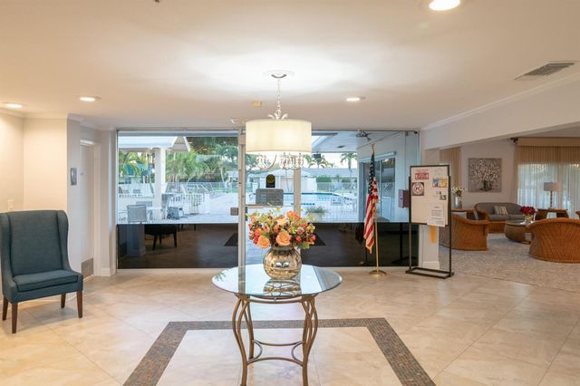 8932 Warwick Drive 419, Boca Raton, FL 33433