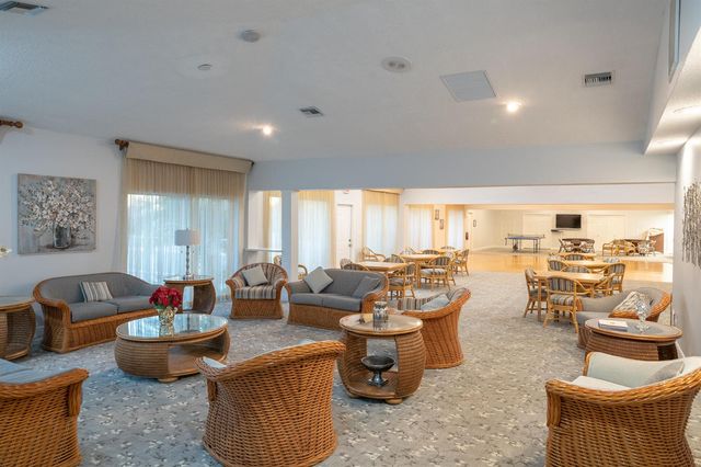 8932 Warwick Drive 419, Boca Raton, FL 33433