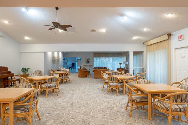 8932 Warwick Drive 419, Boca Raton, FL 33433