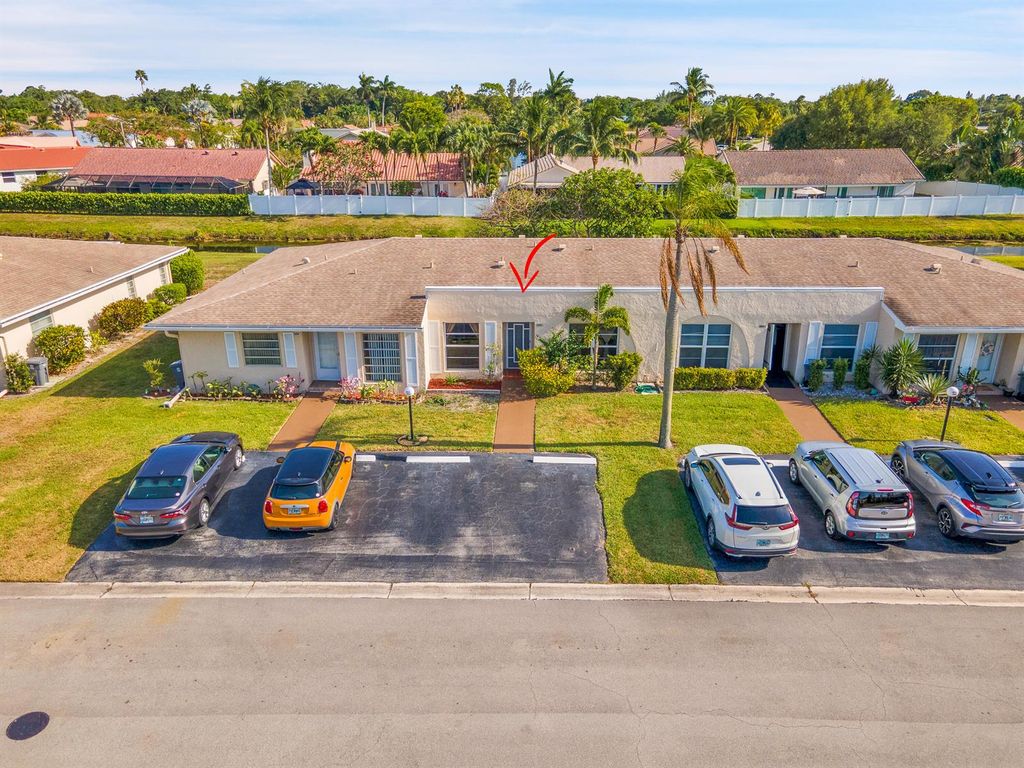 8932 Warwick Drive 419, Boca Raton, FL 33433
