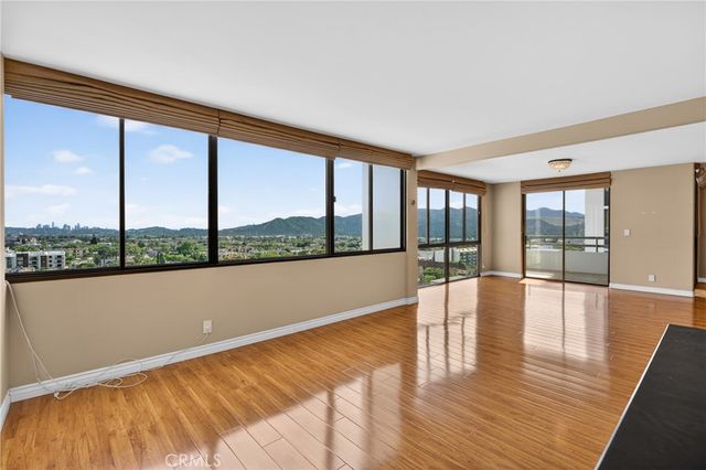 345 Pioneer Drive 1202, Glendale, CA 91203