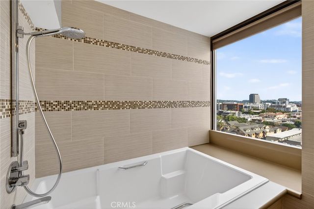 345 Pioneer Drive 1202, Glendale, CA 91203
