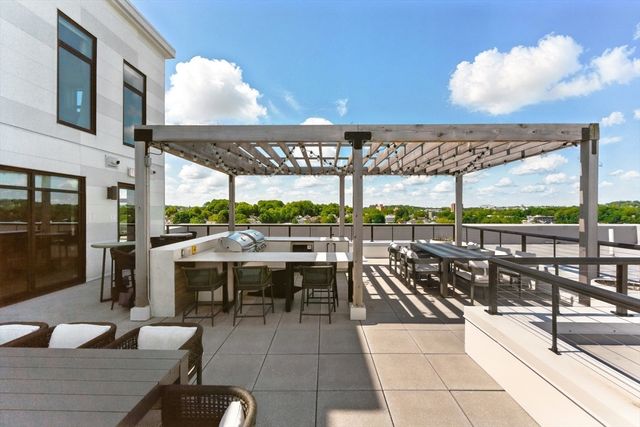 191 Washington St 524, Boston, MA 02135