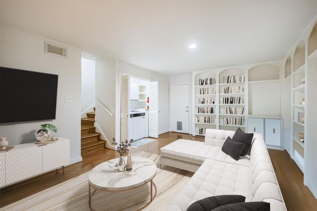 2322 Steel Street, Houston, TX 77098