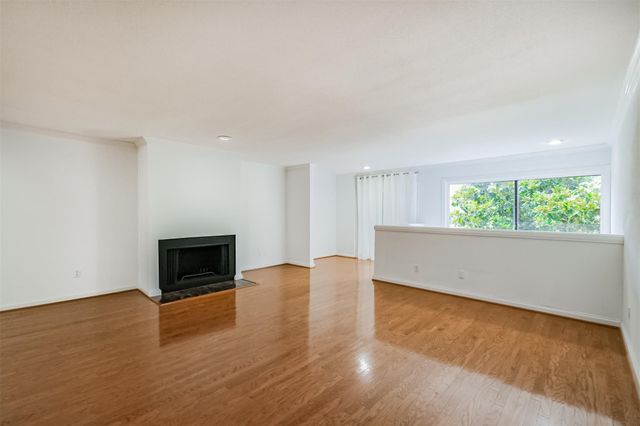 2322 Steel Street, Houston, TX 77098