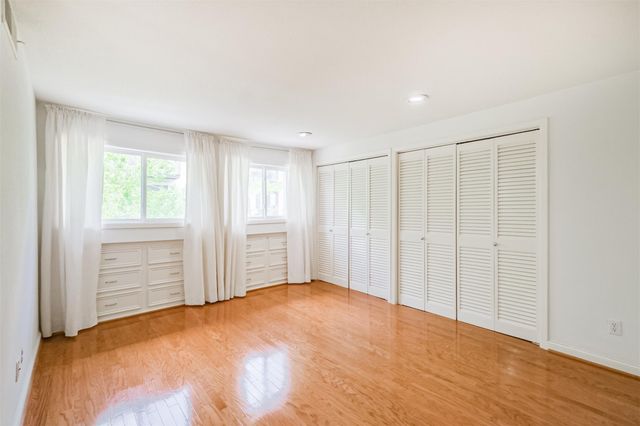 2322 Steel Street, Houston, TX 77098