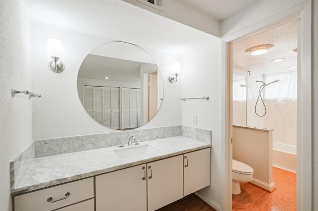 2322 Steel Street, Houston, TX 77098