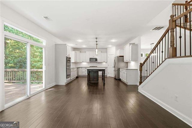 3325 Trowbridge Drive, Cumming, GA 30040