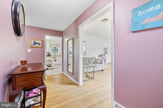 8911 PEABODY ST, Manassas, VA 20110