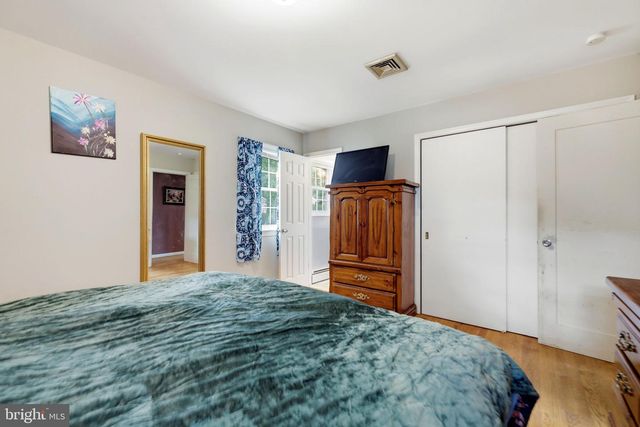 8911 PEABODY ST, Manassas, VA 20110