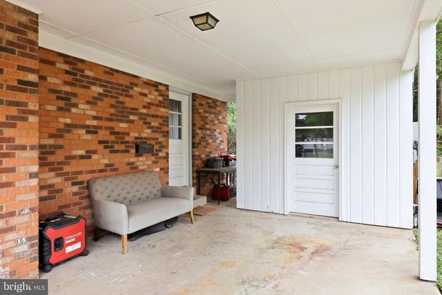 8911 PEABODY ST, Manassas, VA 20110