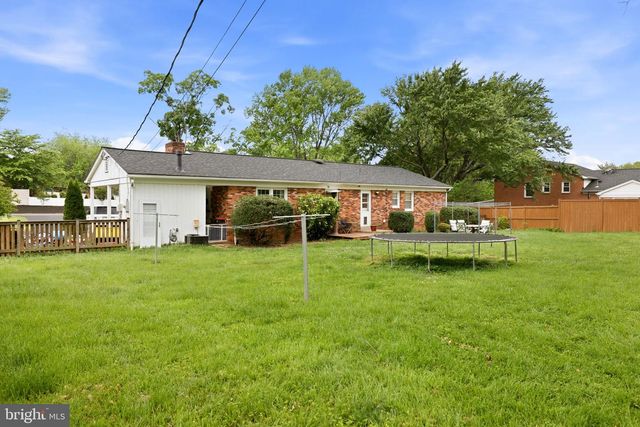 8911 PEABODY ST, Manassas, VA 20110