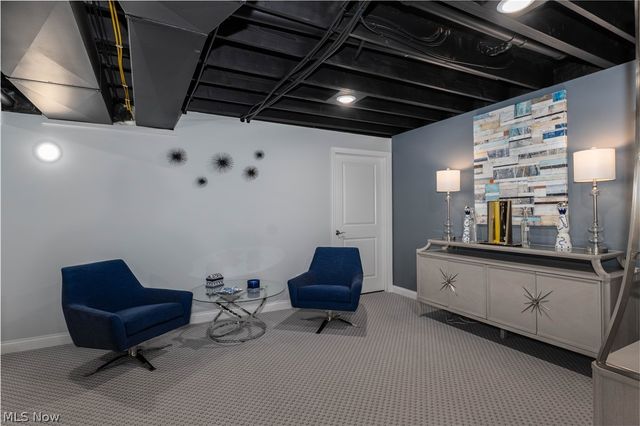 8087 Blue Spruce Circle NW, North Canton, OH 44720