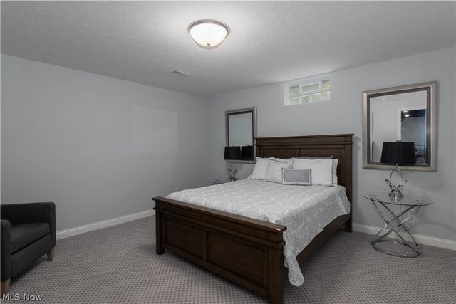 8087 Blue Spruce Circle NW, North Canton, OH 44720