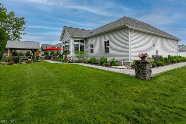 8087 Blue Spruce Circle NW, North Canton, OH 44720