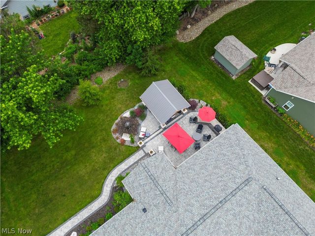 8087 Blue Spruce Circle NW, North Canton, OH 44720
