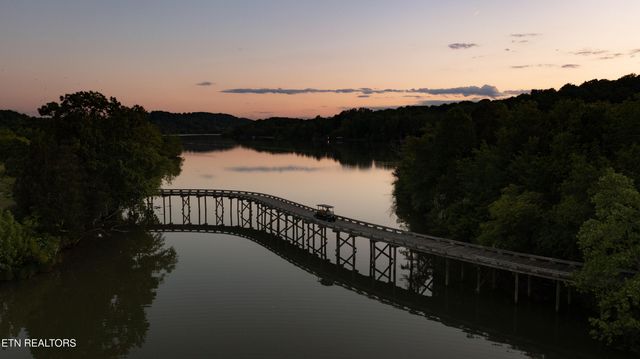 104 Azalea Lane, Loudon, TN 37774