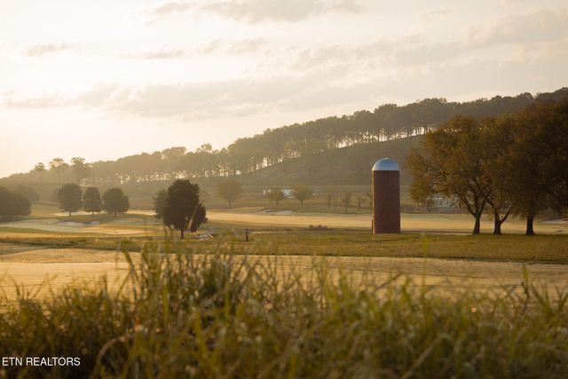 104 Azalea Lane, Loudon, TN 37774