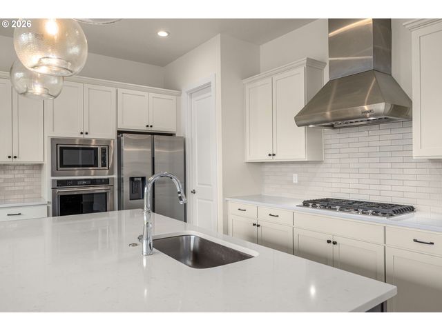 16017 Nw RIDGELINE St, Portland, OR 97229