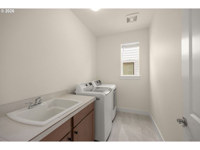 16017 Nw RIDGELINE St, Portland, OR 97229