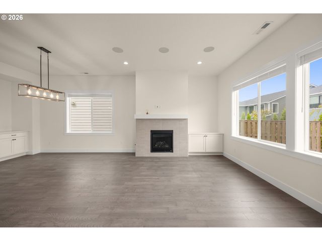 16017 Nw RIDGELINE St, Portland, OR 97229