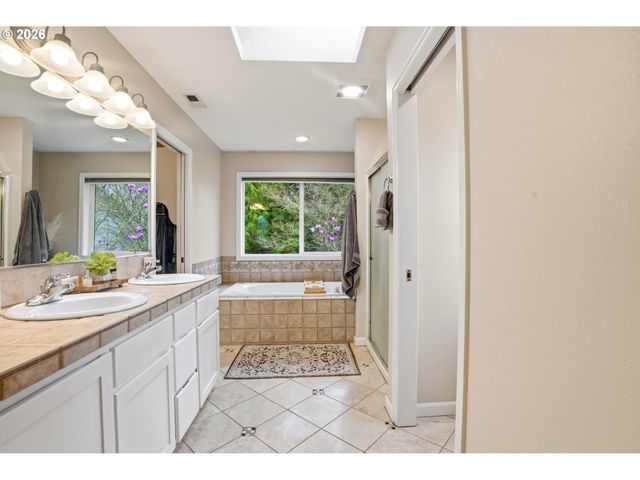 20020 Sw 59th Ter, Tualatin, OR 97062