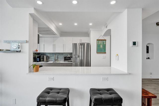 2715 N Ocean Boulevard 17f, Fort Lauderdale, FL 33308