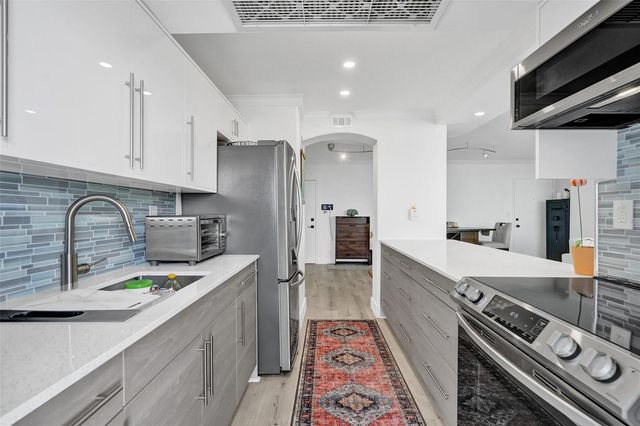 2715 N Ocean Boulevard 17f, Fort Lauderdale, FL 33308
