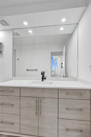 2715 N Ocean Boulevard 17f, Fort Lauderdale, FL 33308