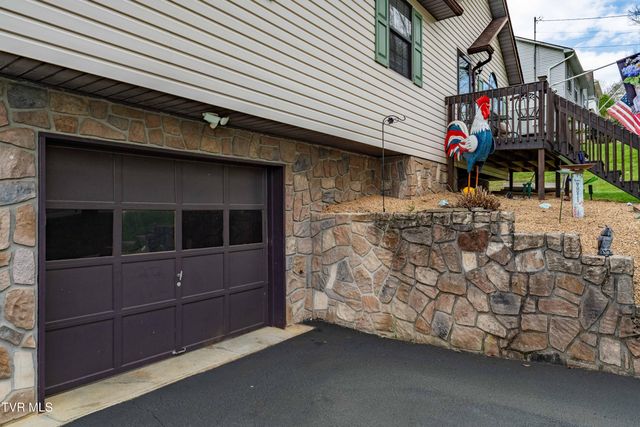 253 Springview Drive, Gray, TN 37615