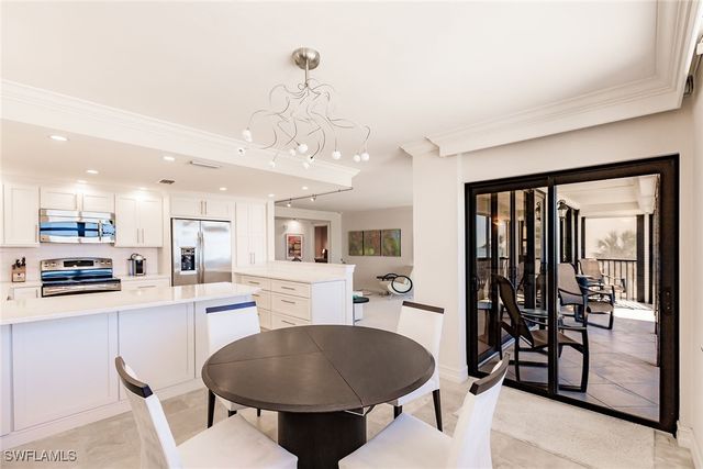 9375 Gulf Shore DR 302, Naples, FL 34108