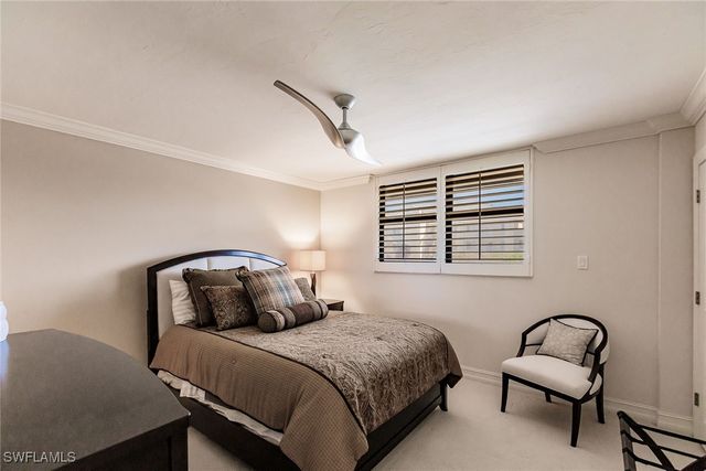 9375 Gulf Shore DR 302, Naples, FL 34108