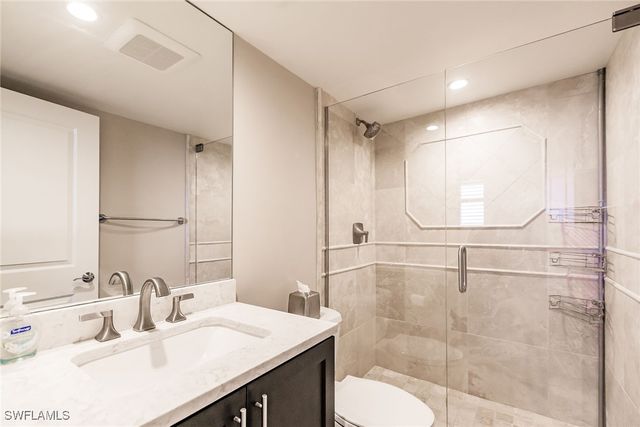 9375 Gulf Shore DR 302, Naples, FL 34108