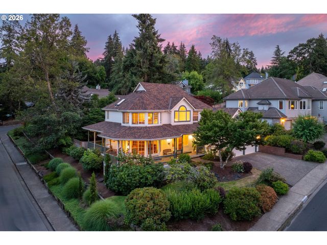 2002 MORNING VIEW Dr, Eugene, OR 97405