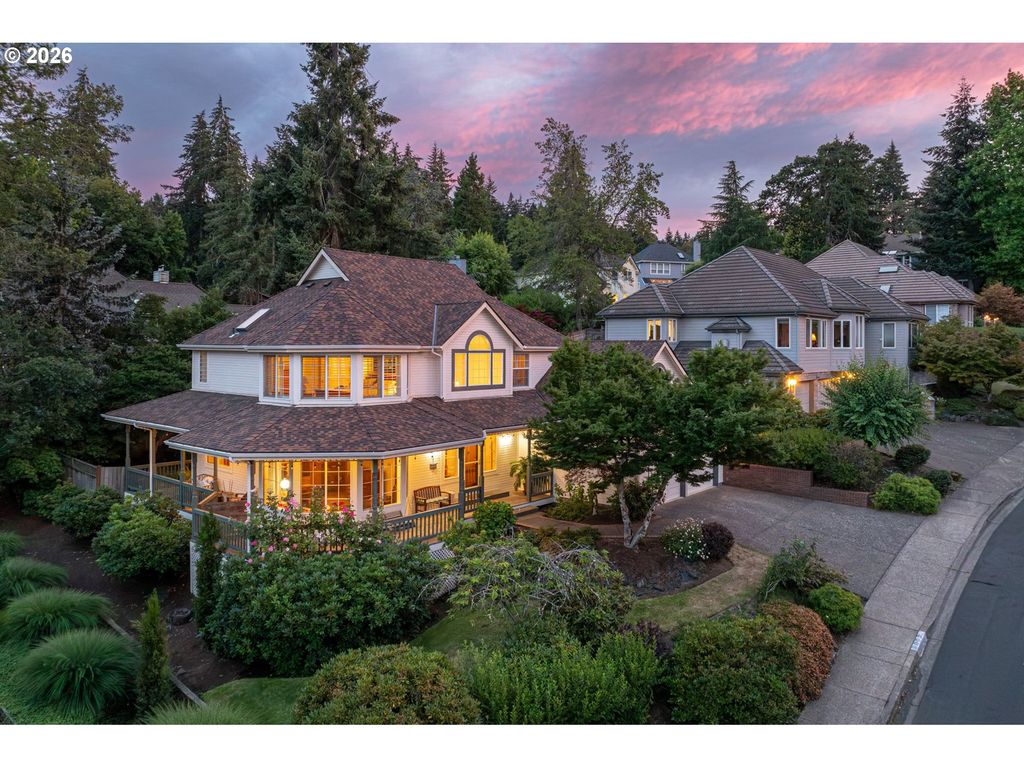 2002 MORNING VIEW Dr, Eugene, OR 97405